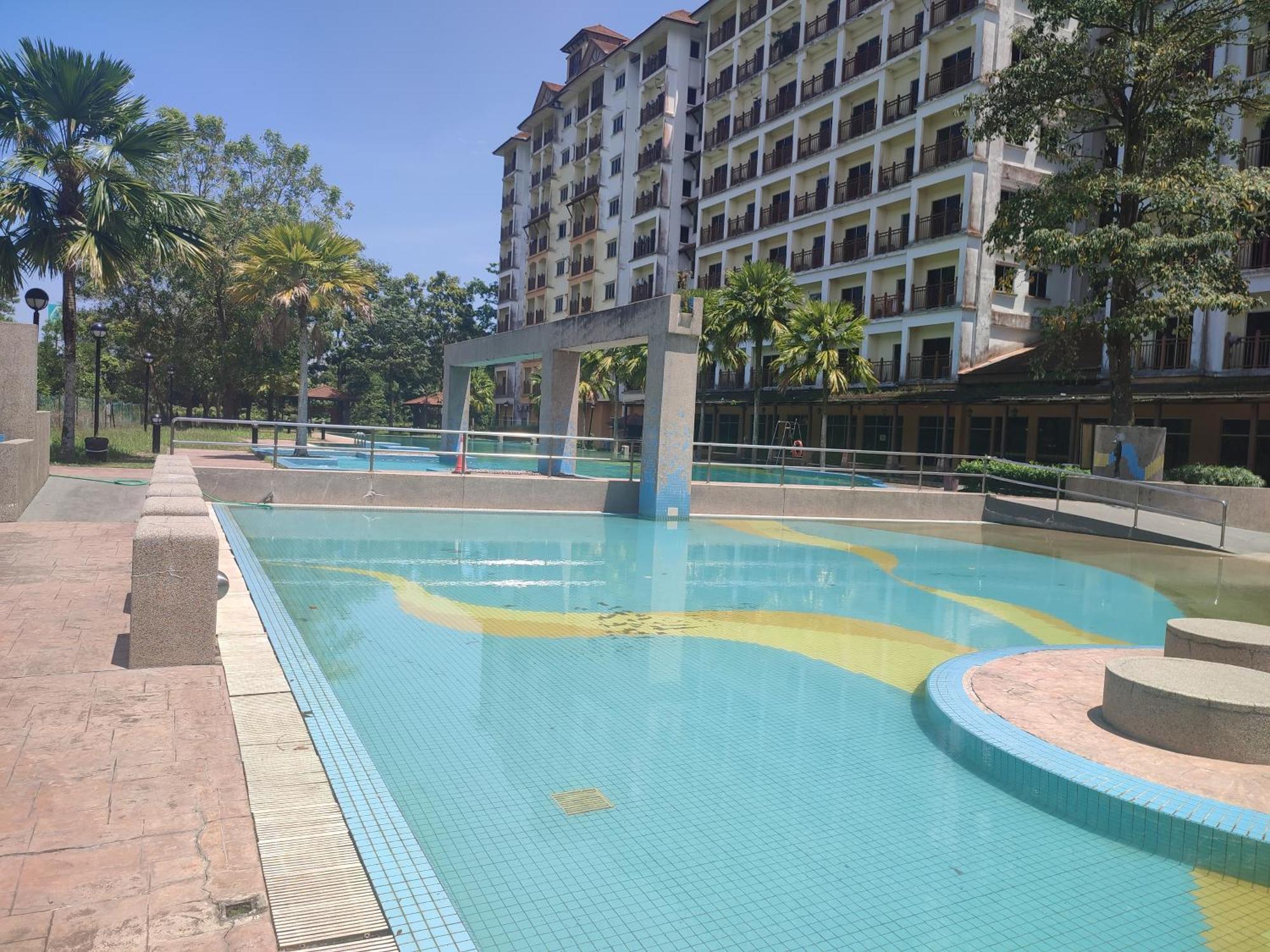 Sofea Inn Bukit Merah - Suria A7733 Kampong Selemat Exterior foto