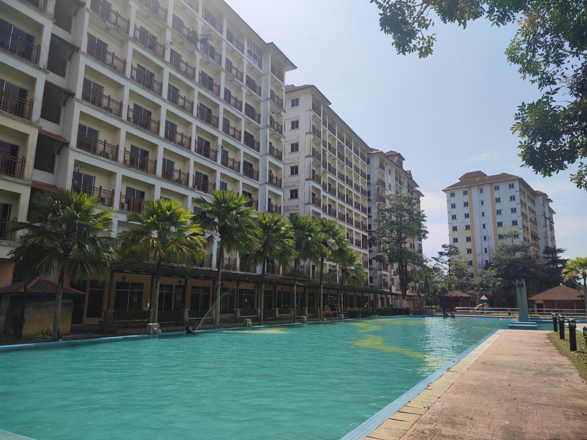 Sofea Inn Bukit Merah - Suria A7733 Kampong Selemat Exterior foto